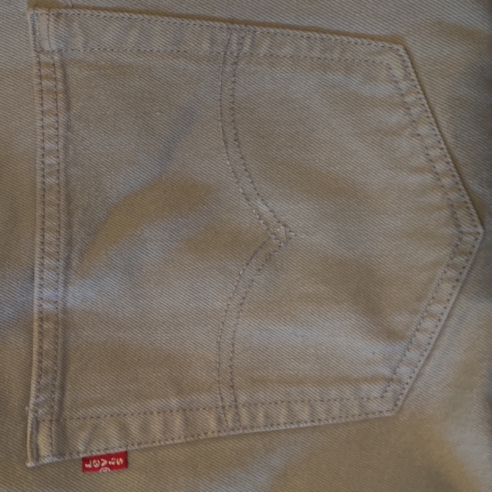 Levi's - Picture 2 of 2